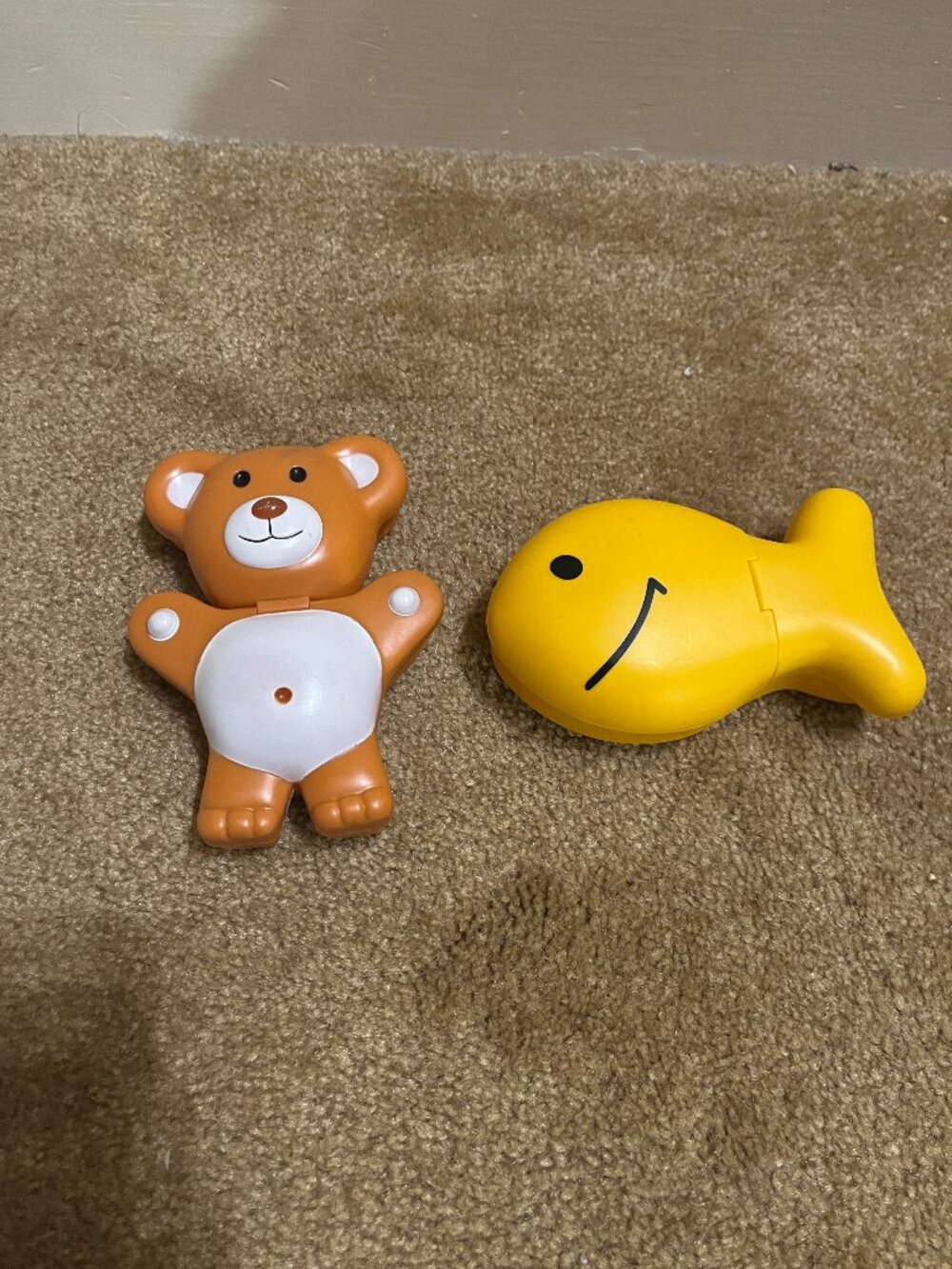 Goldfish and Teddie Graham snack containers